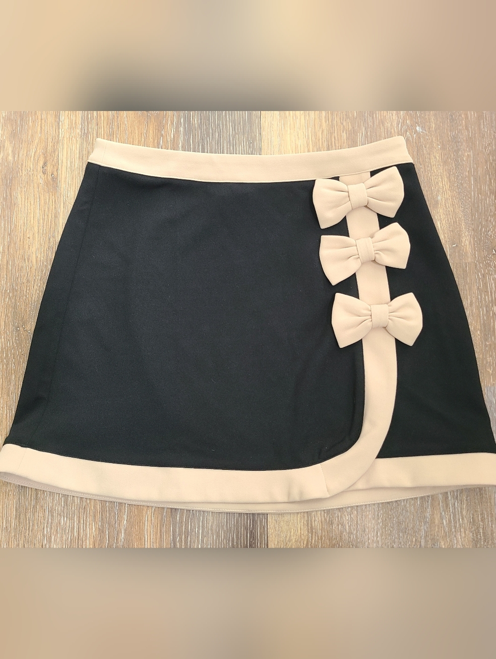 Umgee Black With Bows Mini Skirt Womens Size Medium